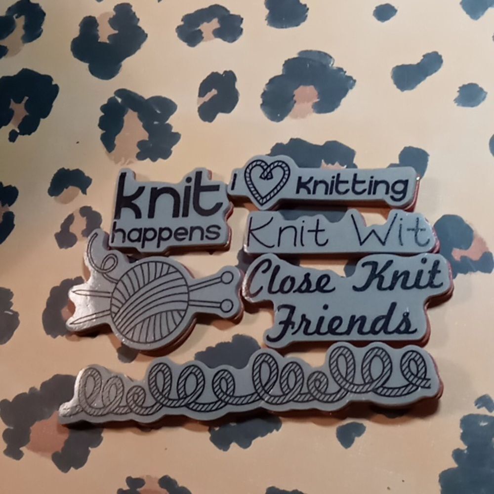 Knitting stamps